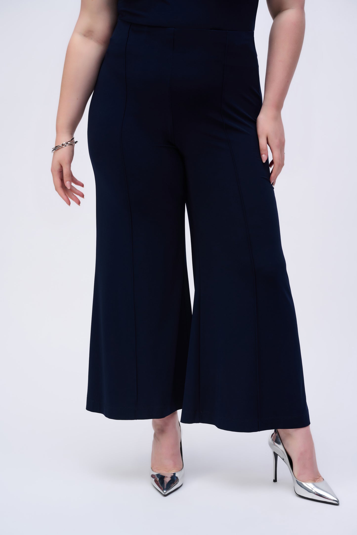 Joseph Ribkoff Seam Front Wide Leg Crop Trouser 251017