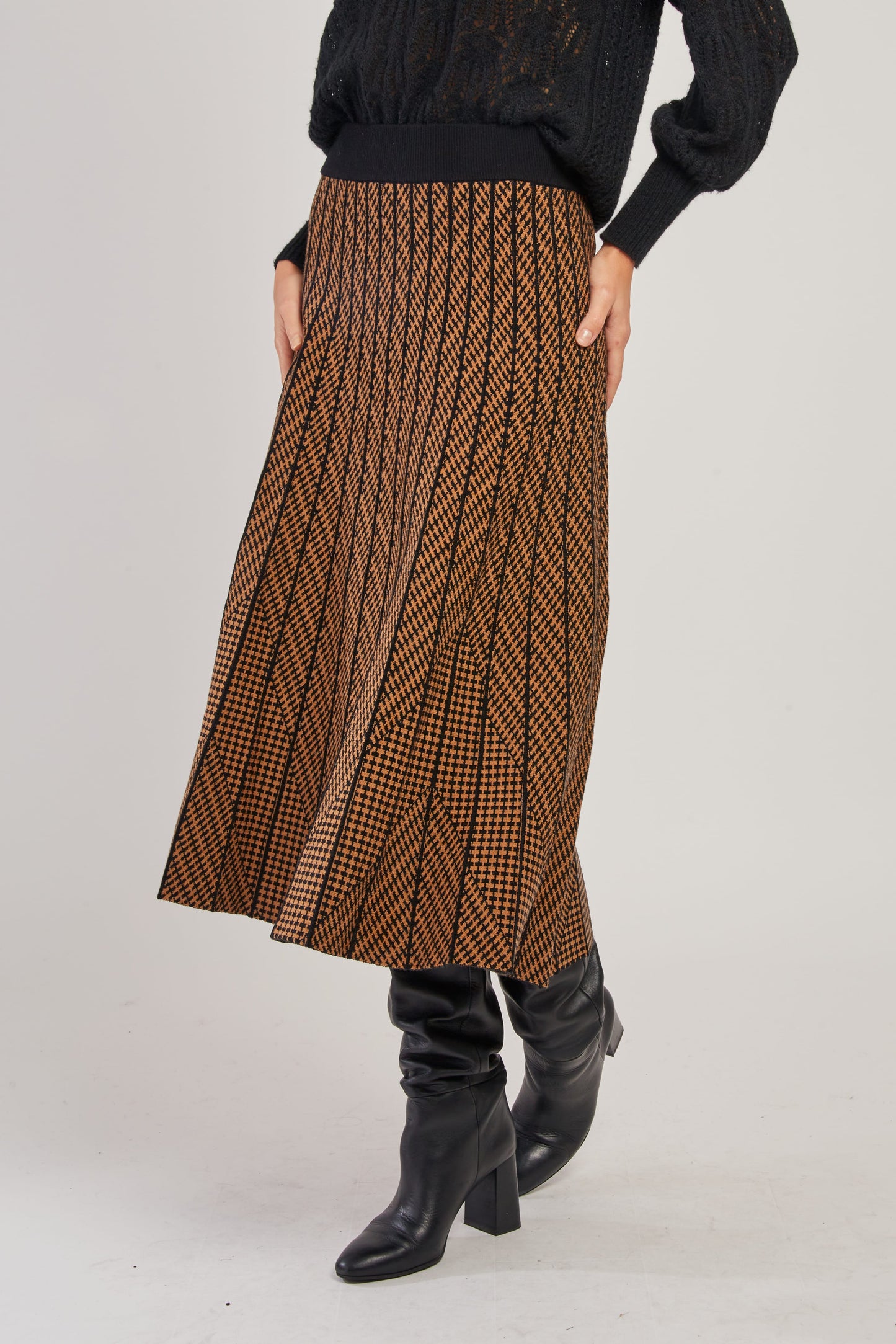 Derhy Beige/Black Check Long Knit Skirt Galante