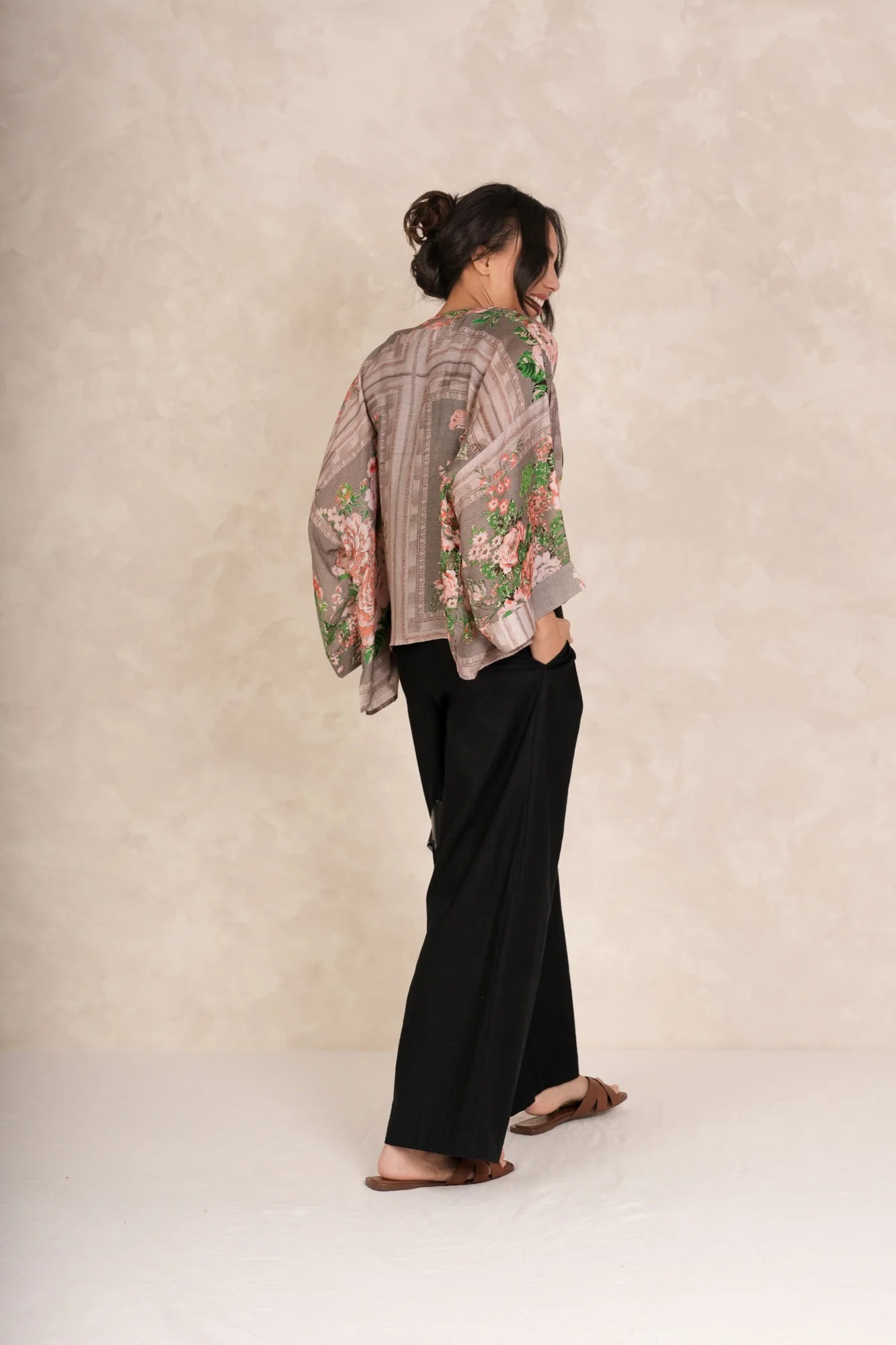 One Hundred Stars Neon Rose Beige Kimono