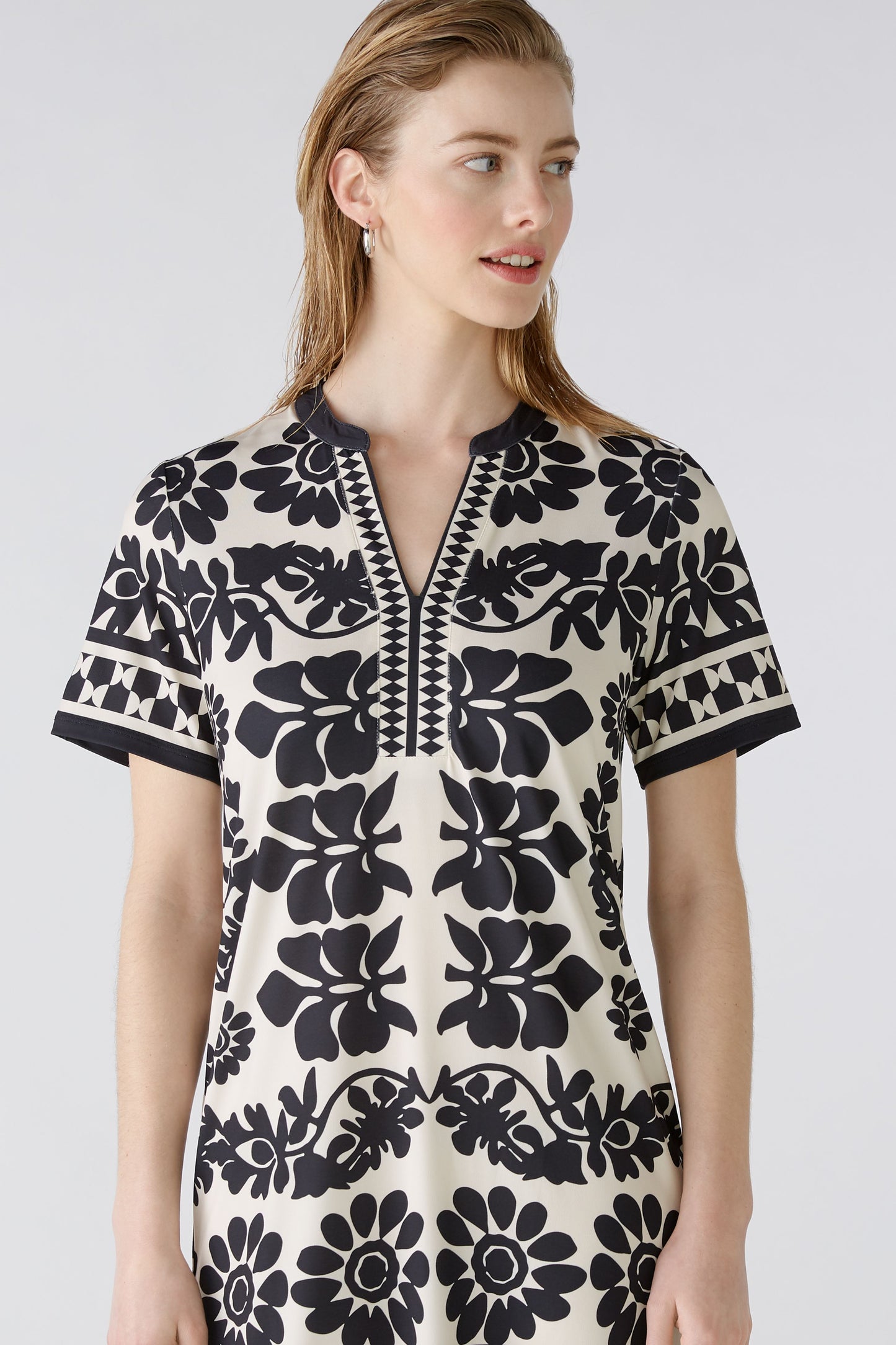 Oui Abstract Print Border Edge Dress 88501