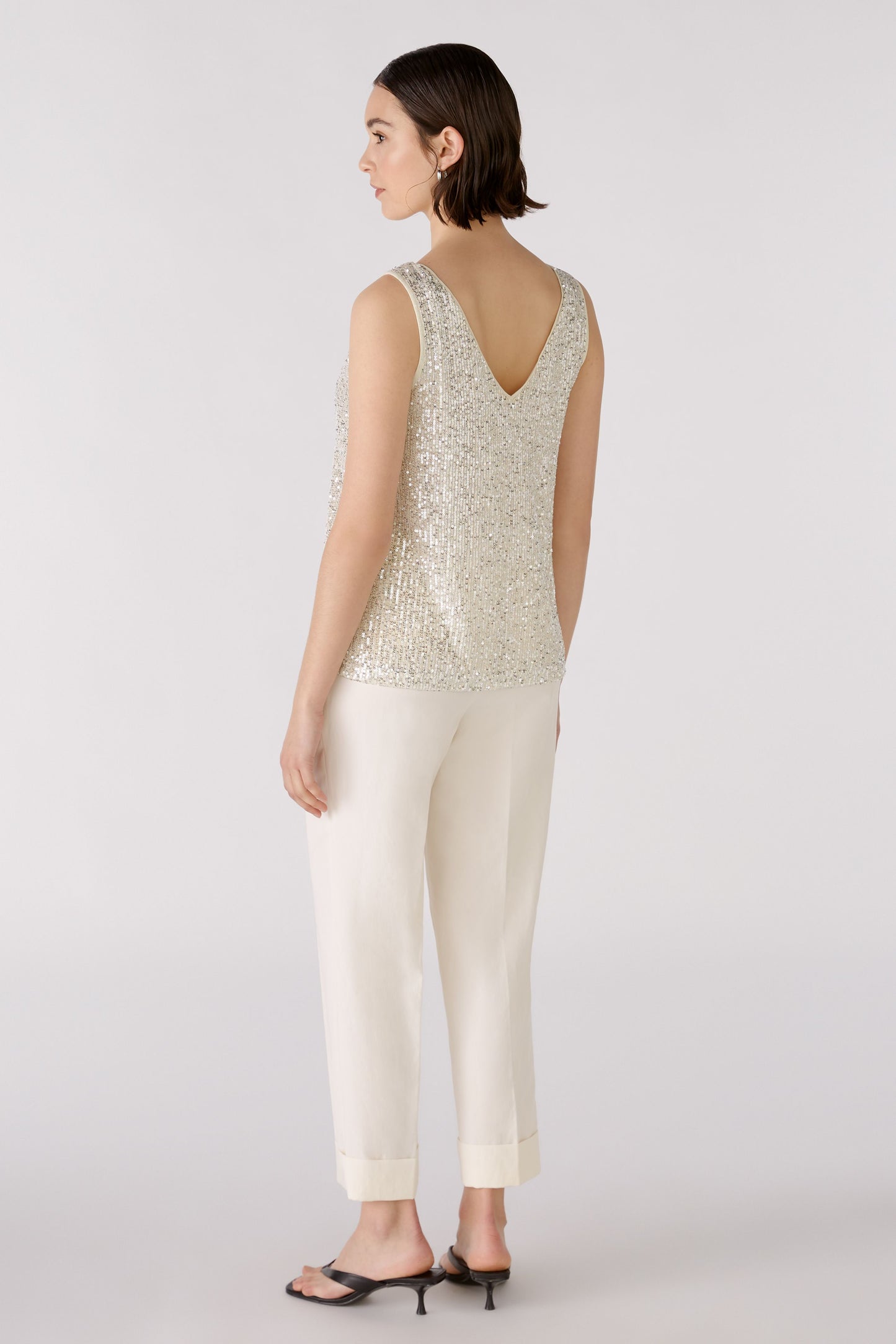 Oui Sequin Sleeveless V Neck Top 88306