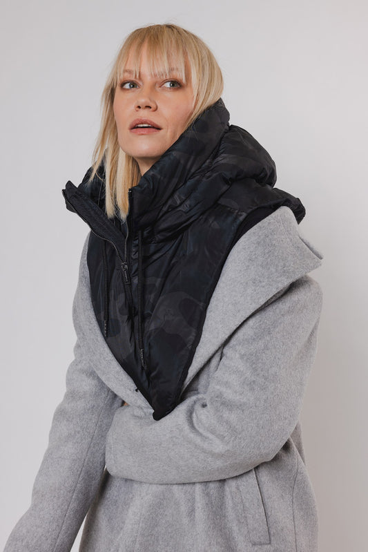 Rino & Pelle Black Quilted Hooded Collar Tabita