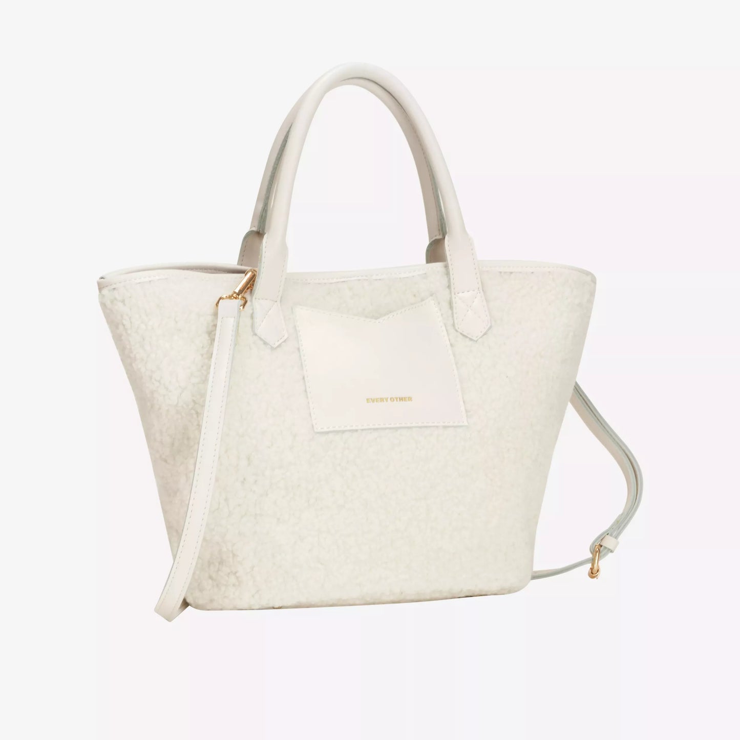 Every Other 12036 White Large Bucket Style Sherpa Bag